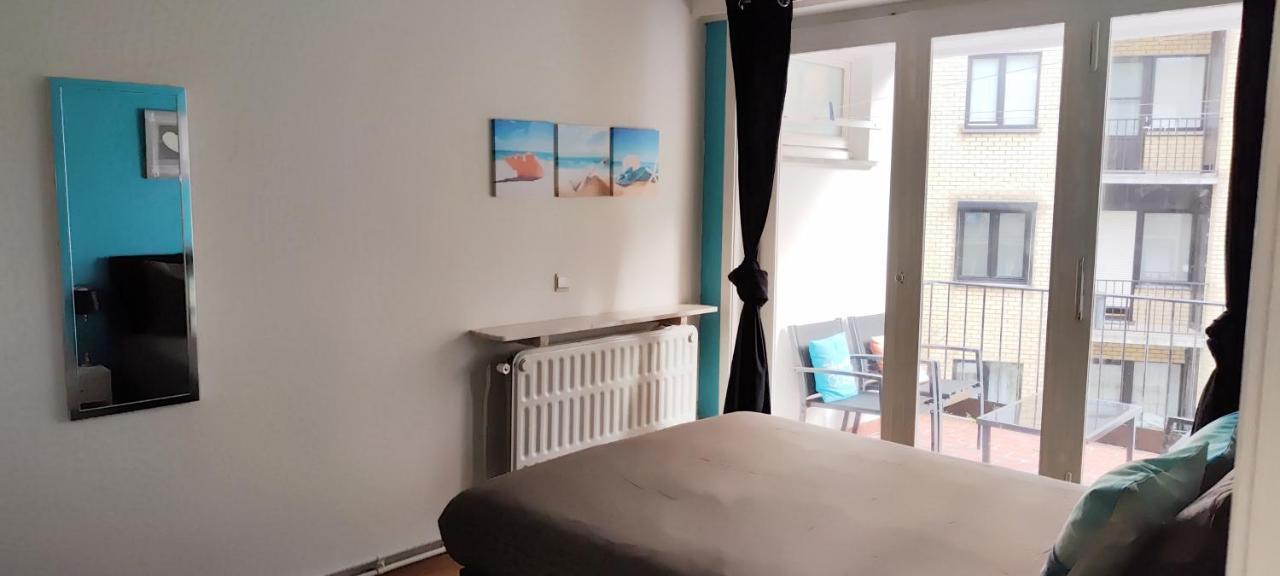 Studio 2/4P Avec Salle De Bain Prive Остенде Экстерьер фото